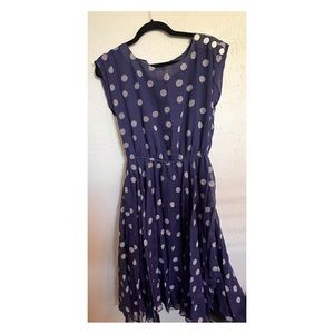 Beautiful vintage navy blue dot dress in great condition.